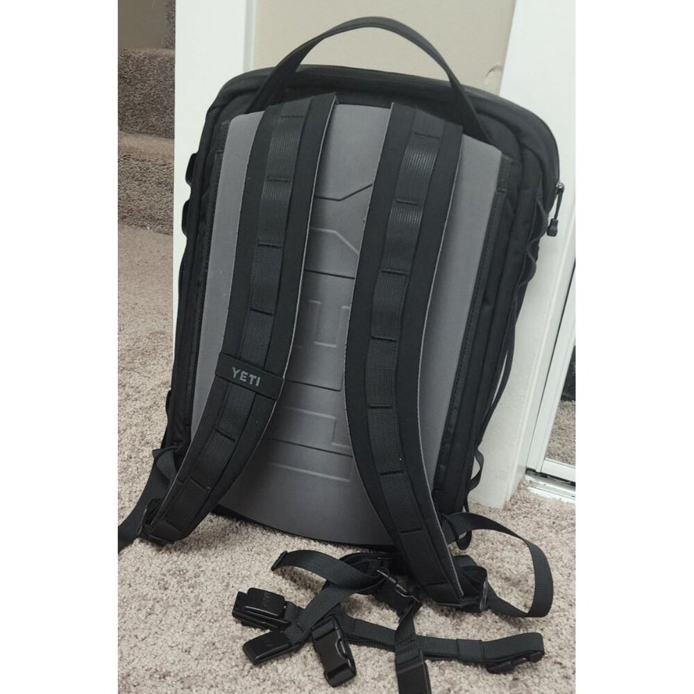 NWOT YETI Crossroads Backpack Black 22L - Picture 5 of 5